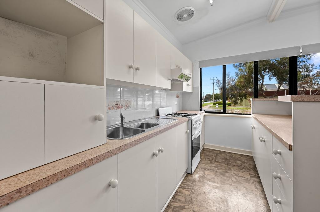 13 Lily Ave, Seaton, SA 5023
