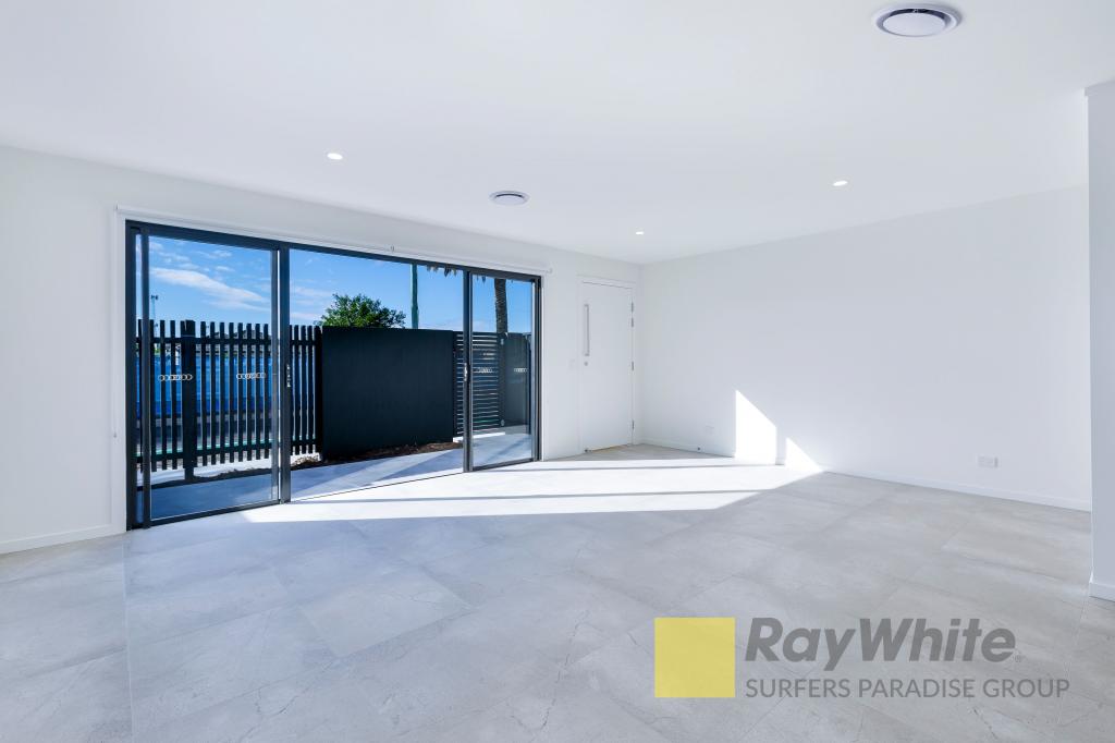 4/35 Grant Ave, Hope Island, QLD 4212