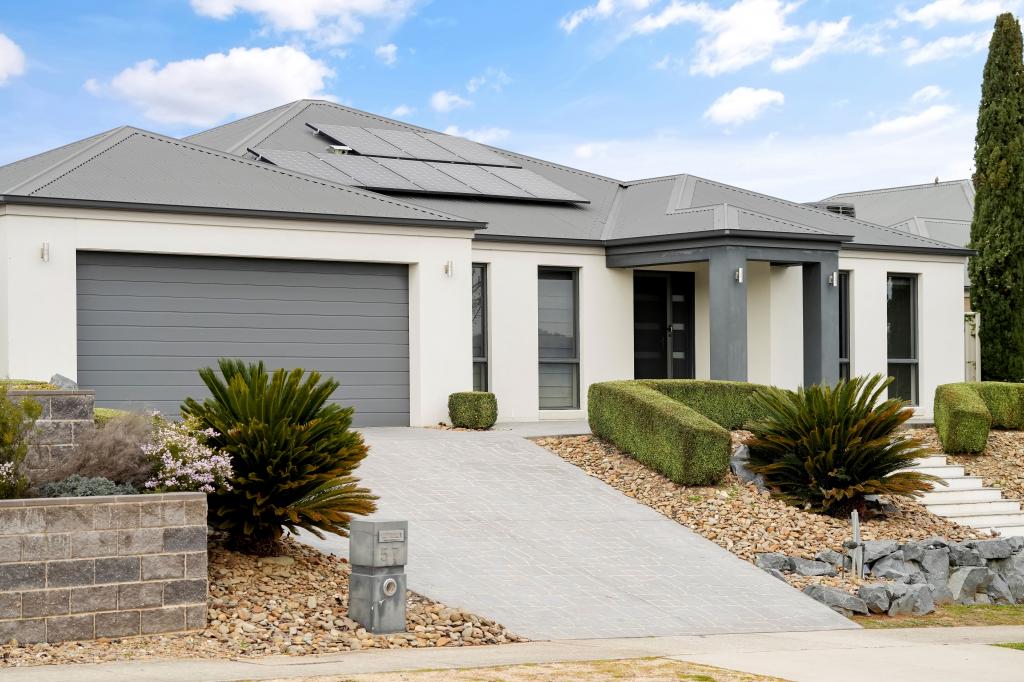 57 Craig Cct, Leneva, VIC 3691