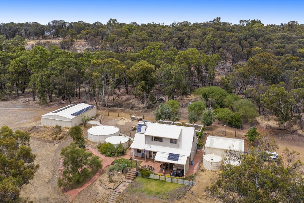 141 O'Connell Rd, Wandering, WA 6308