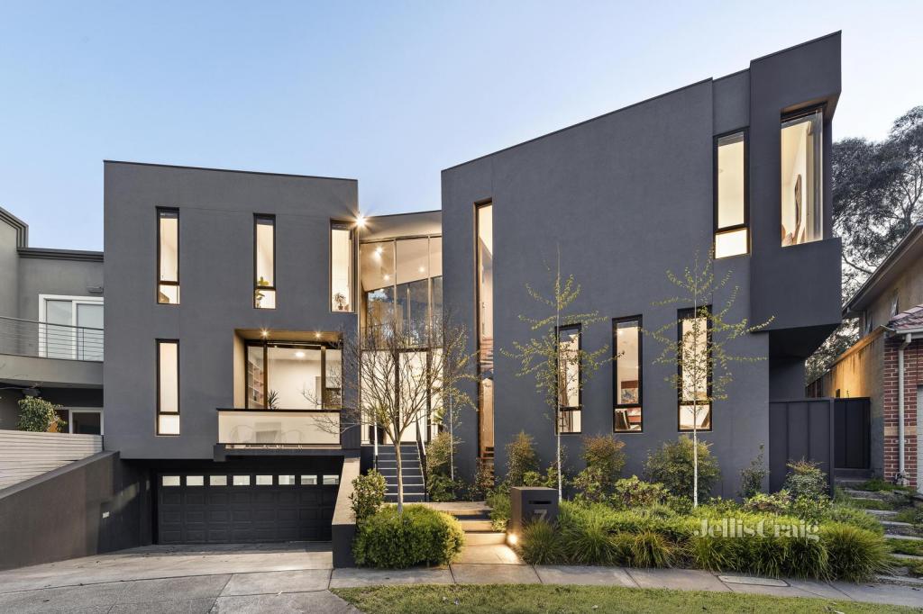 7 Zoe Cct, Northcote, VIC 3070