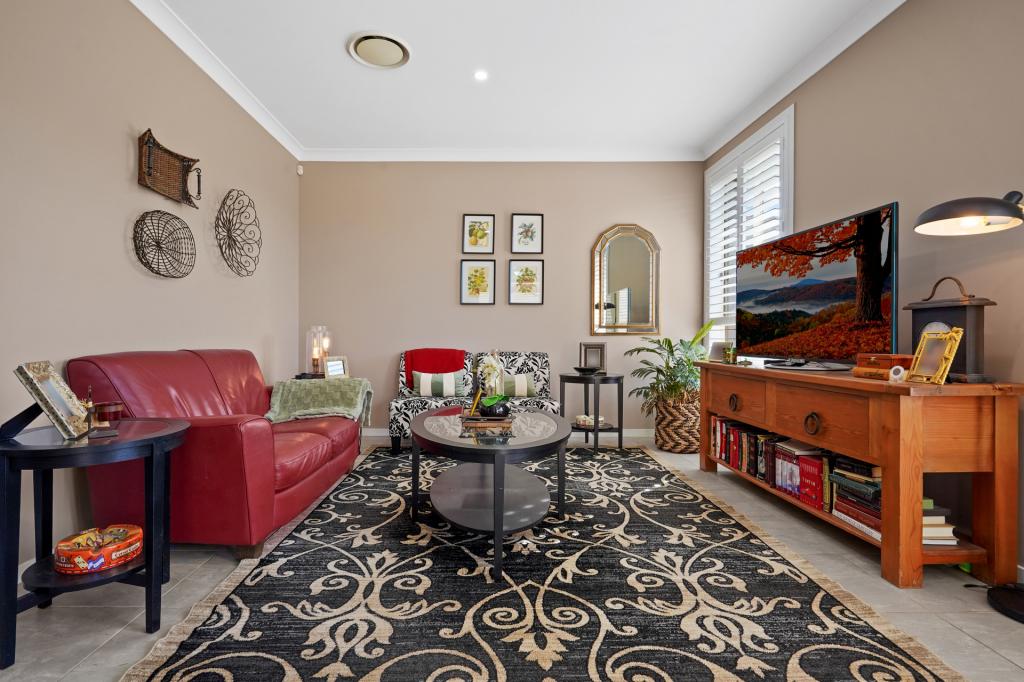 4 EVA ST, GRANTHAM FARM, NSW 2765