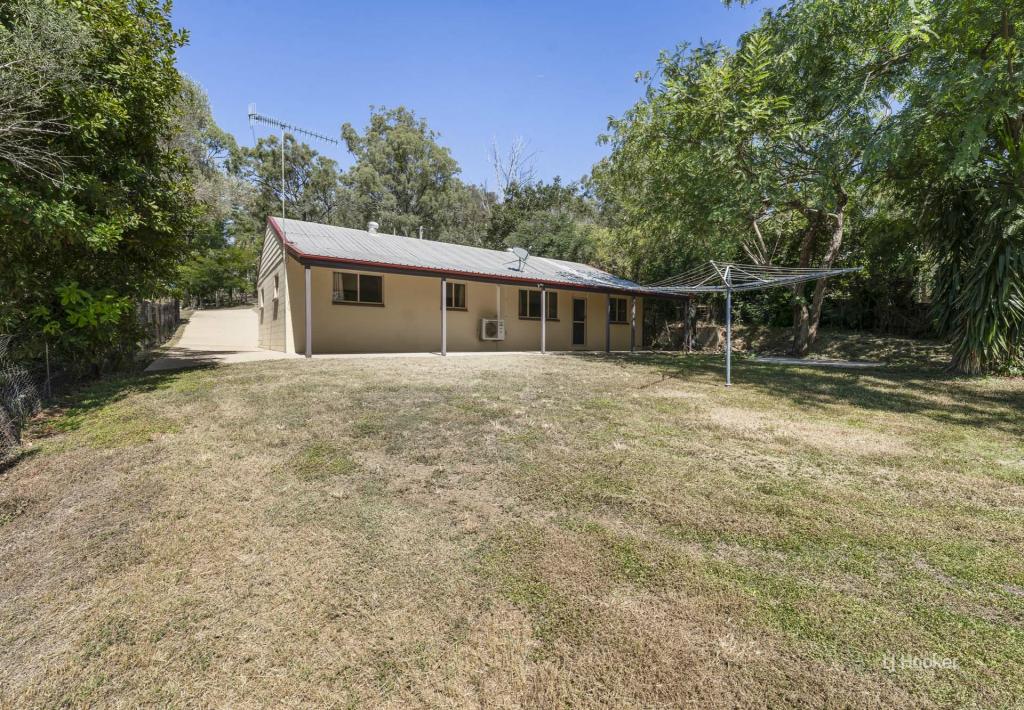 13 Hill St, Esk, QLD 4312