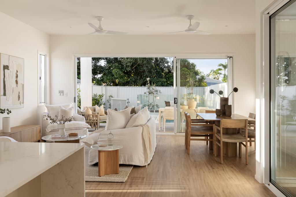 1/18 Pandanus Ave, Coolum Beach, QLD 4573