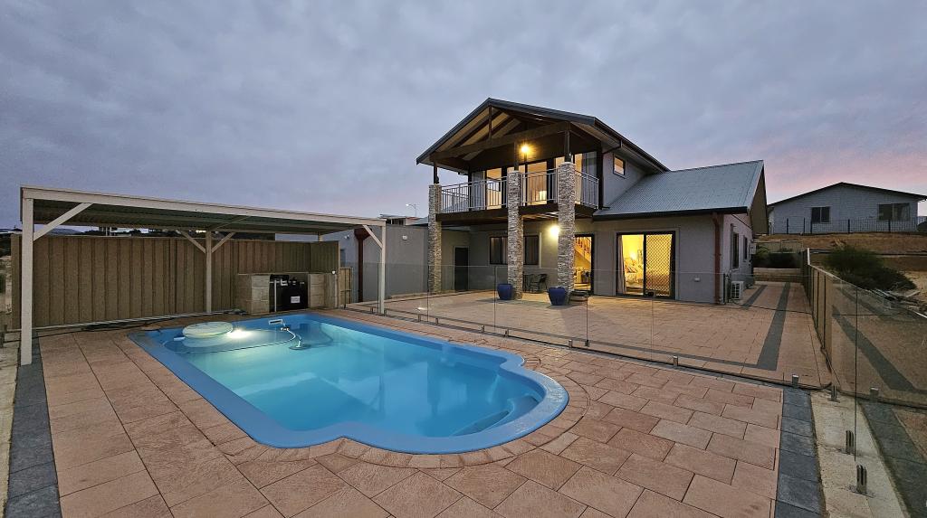 17 Goodenia Way, Kalbarri, WA 6536