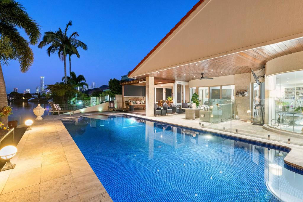 70/40 Cotlew St E, Southport, QLD 4215