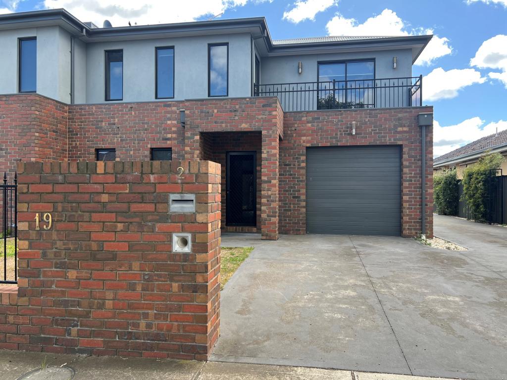 2/19 Lorna Cres, Sunshine West, VIC 3020