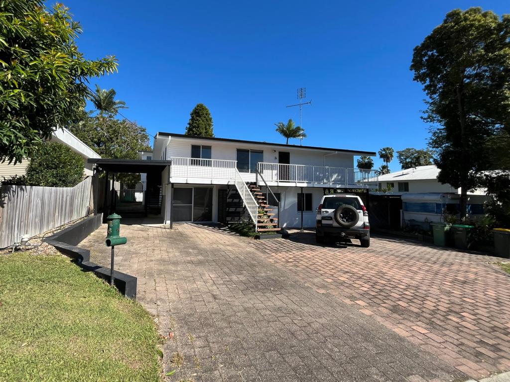 66 Oogar St, Alexandra Headland, QLD 4572