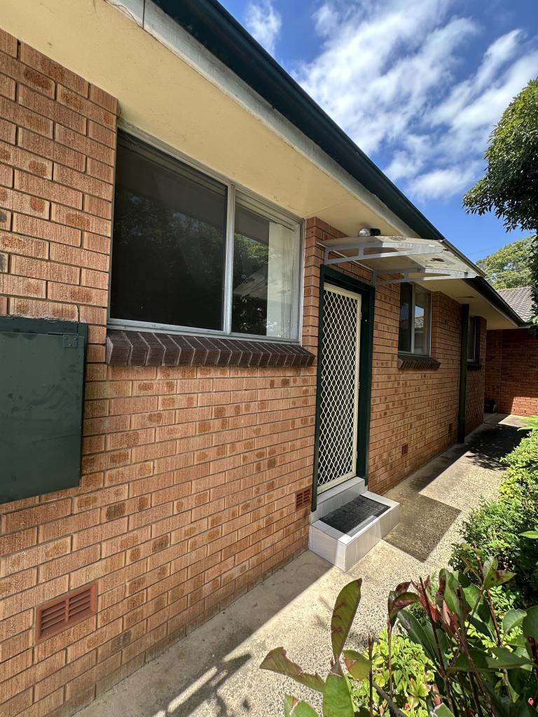 2/57 Oaks St, Thirlmere, NSW 2572