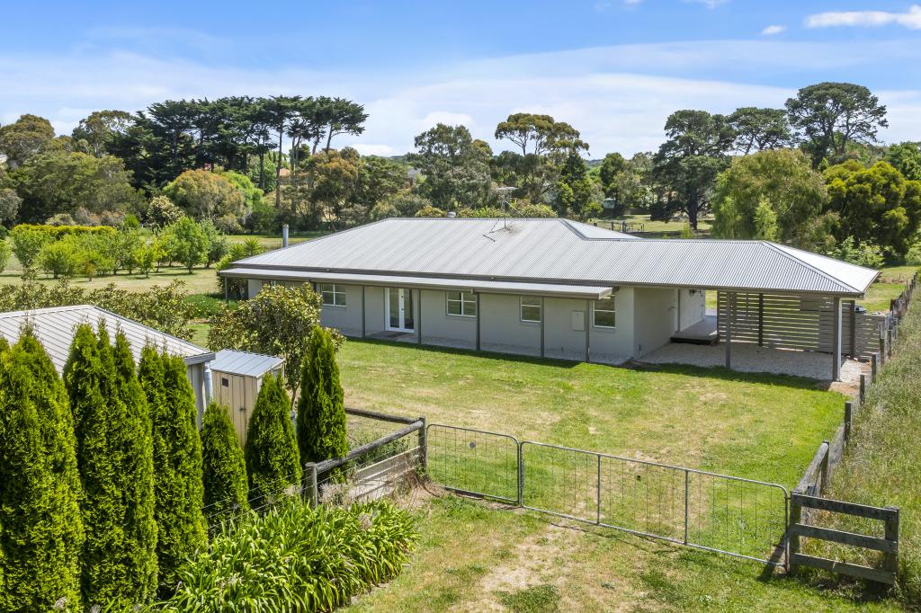 26 SULLIVAN CT, ROMSEY, VIC 3434