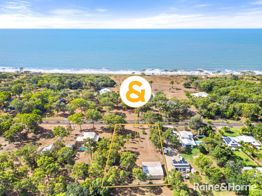 7 ROYAL BVD, MOORE PARK BEACH, QLD 4670