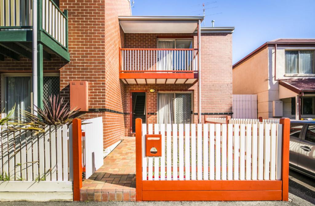 25 Mctaggart St, Kensington, VIC 3031