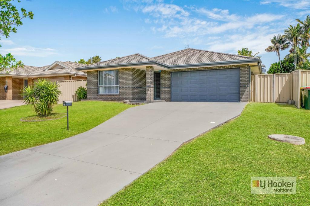 4 MAHOGANY CRES, THORNTON, NSW 2322