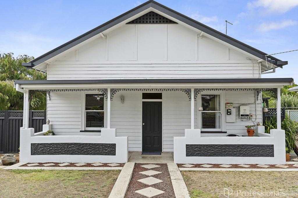 12 Dundas Rd, Maryborough, VIC 3465