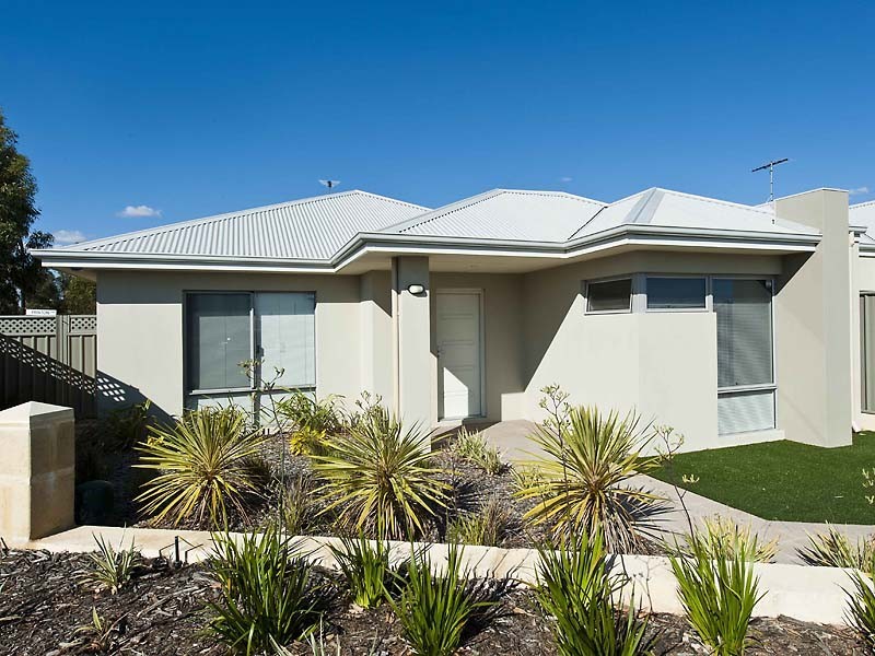 77 Lambeth Cir, Wellard, WA 6170