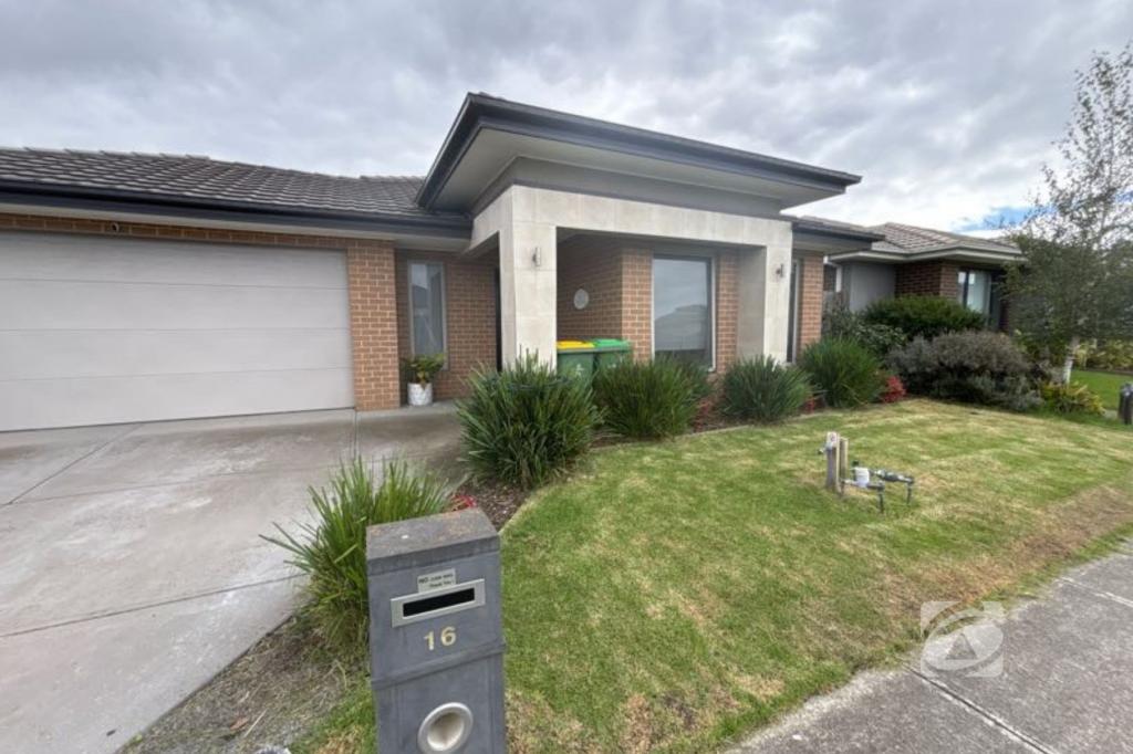 16 BROOKLYN ST, OFFICER, VIC 3809