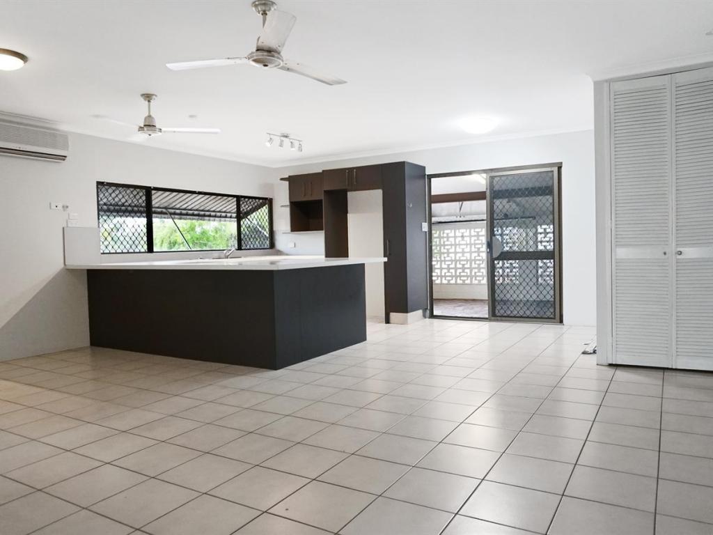 71 Mcmanus St, Whitfield, QLD 4870