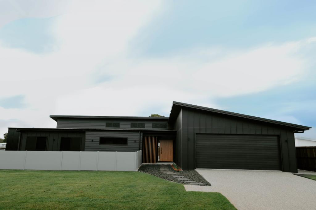 35 Deering Pl, Innes Park, QLD 4670