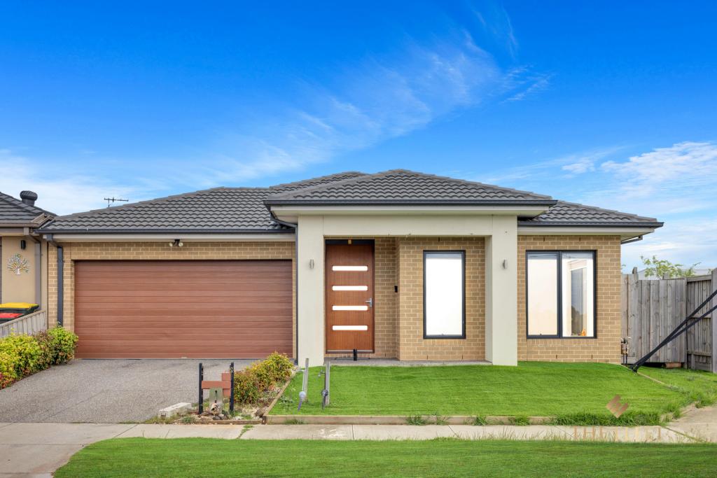 2 LUCERNE DR, TRUGANINA, VIC 3029