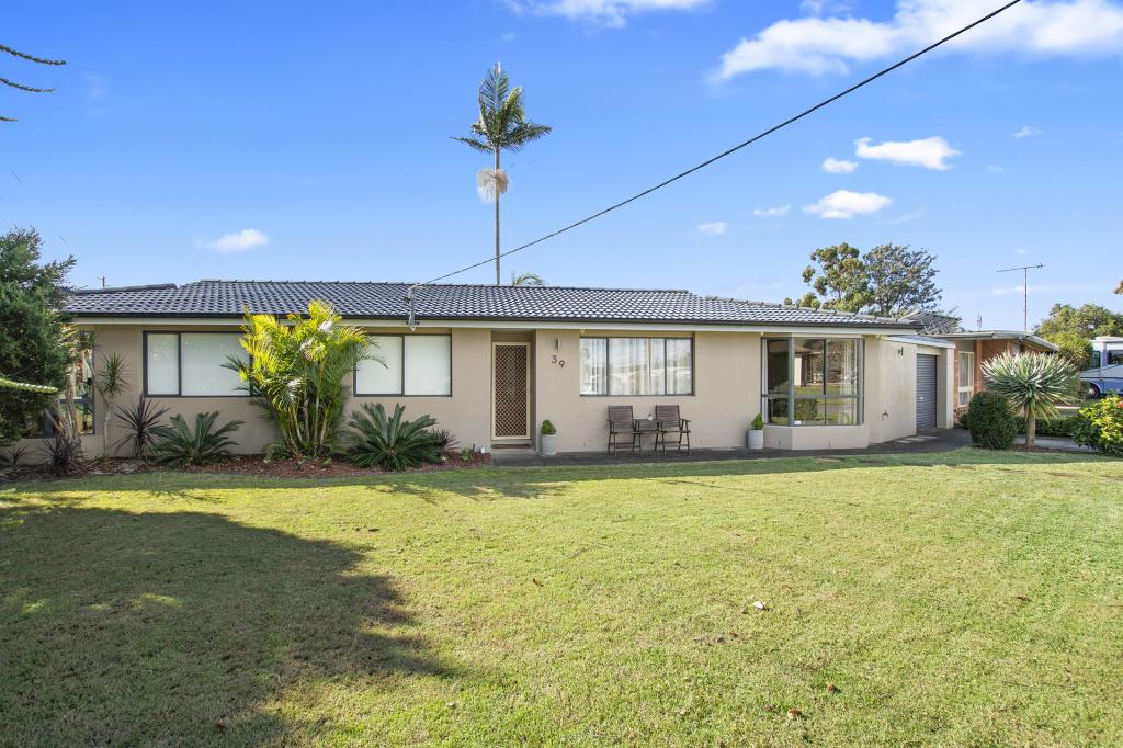 39 Watkin Ave, Woy Woy, NSW 2256