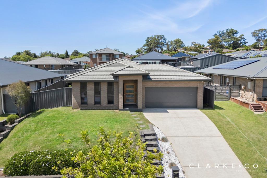 35 Grand Pde, Rutherford, NSW 2320