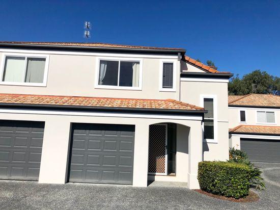 4/38 Robert St, Labrador, QLD 4215