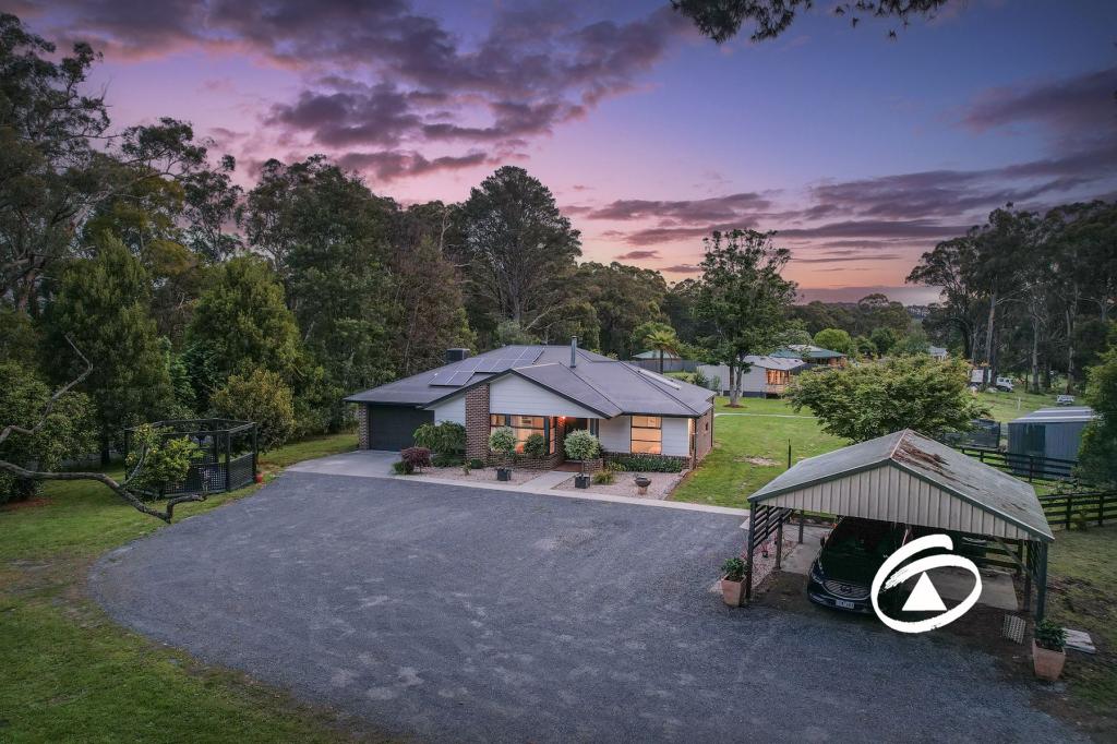 68 Fielder Rd, Cockatoo, VIC 3781