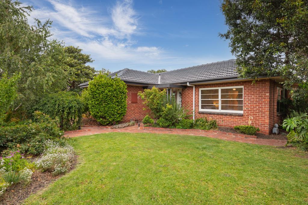 469 RAYMOND ST, SALE, VIC 3850