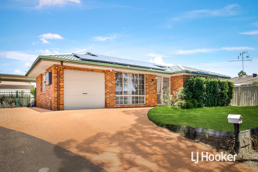 4 PRELI PL, QUAKERS HILL, NSW 2763
