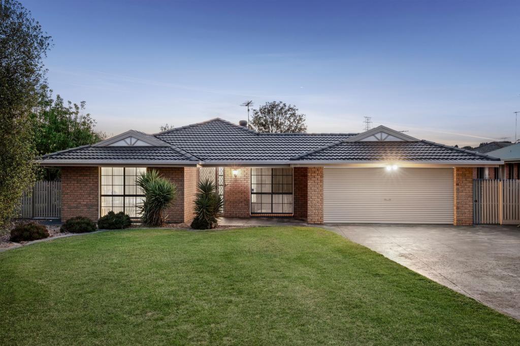 6 Cowan Ct, Lovely Banks, VIC 3213
