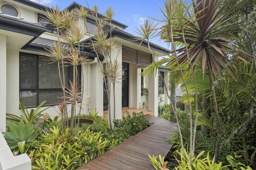 1 Fernleigh Ave, Korora, NSW 2450