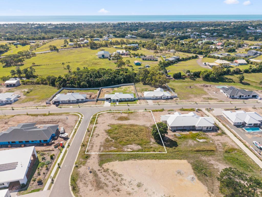 2 Sea Breeze Ct, Craignish, QLD 4655