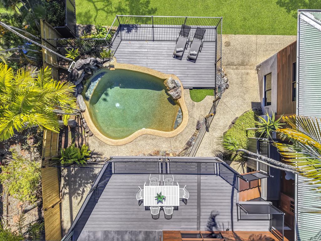 4 Donnelly Cl, Brinsmead, QLD 4870