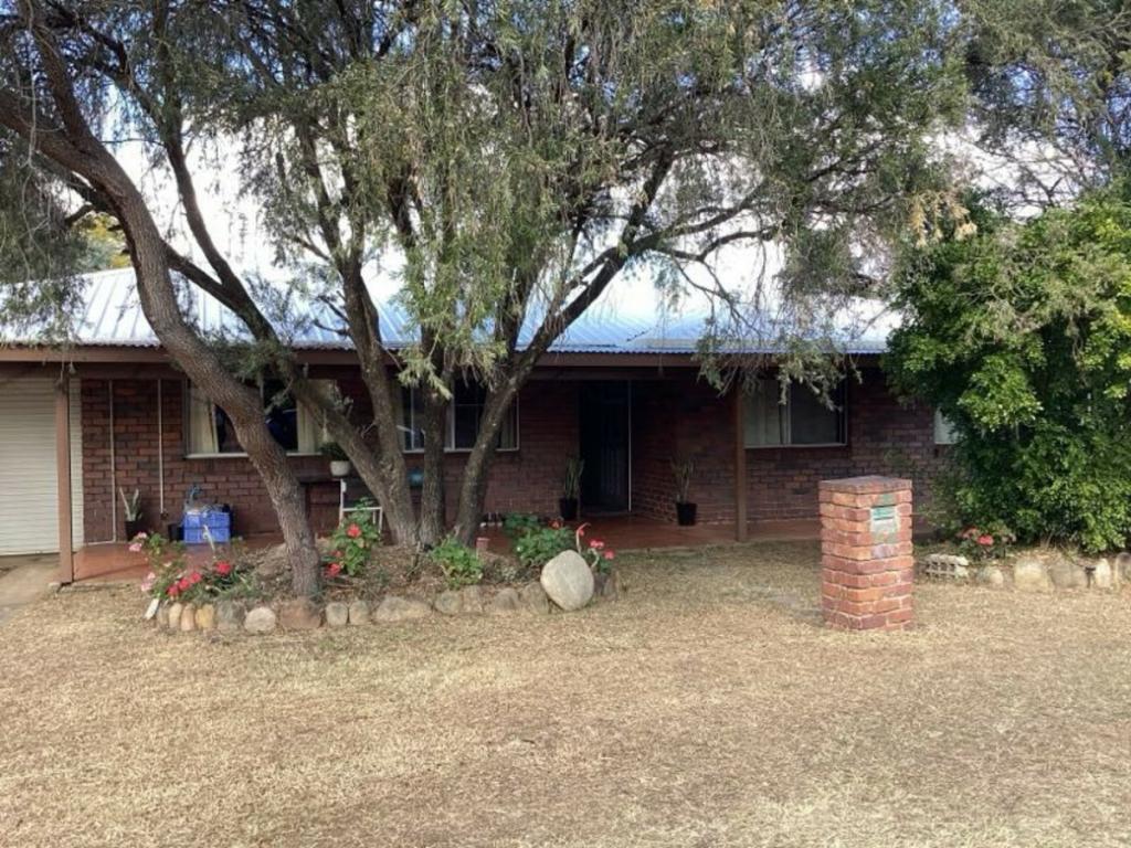 32 Hunter St, Gatton, QLD 4343