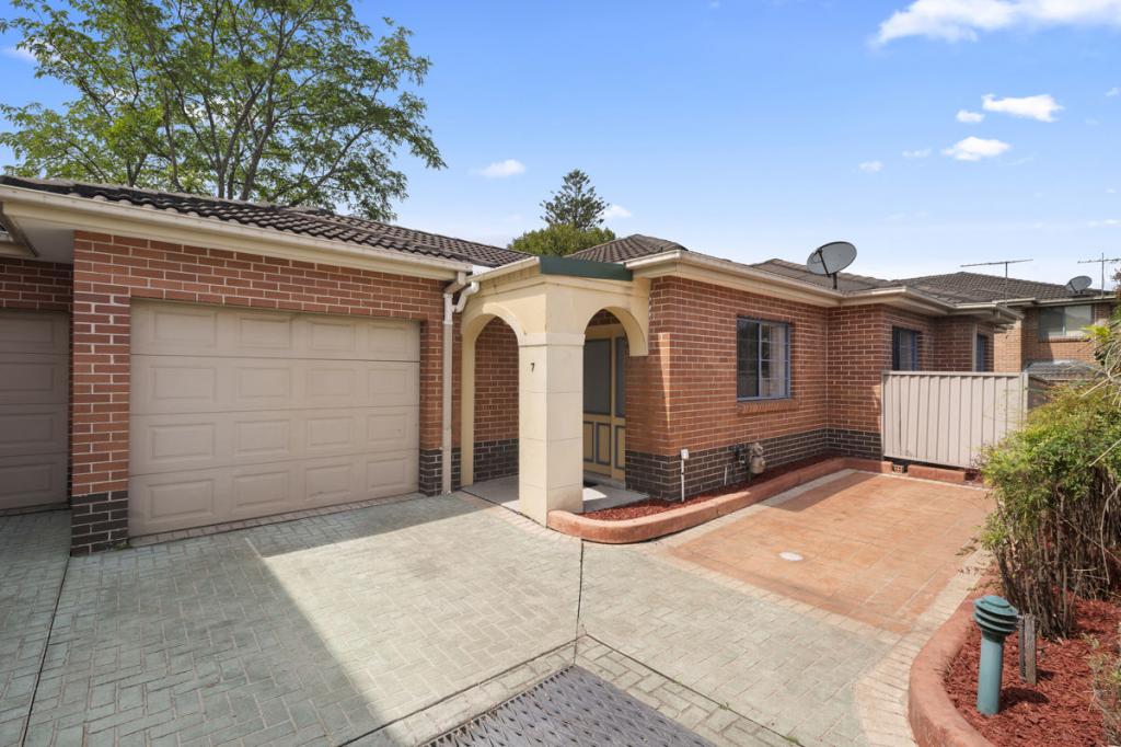 7/126-128 John St, Merrylands, NSW 2160