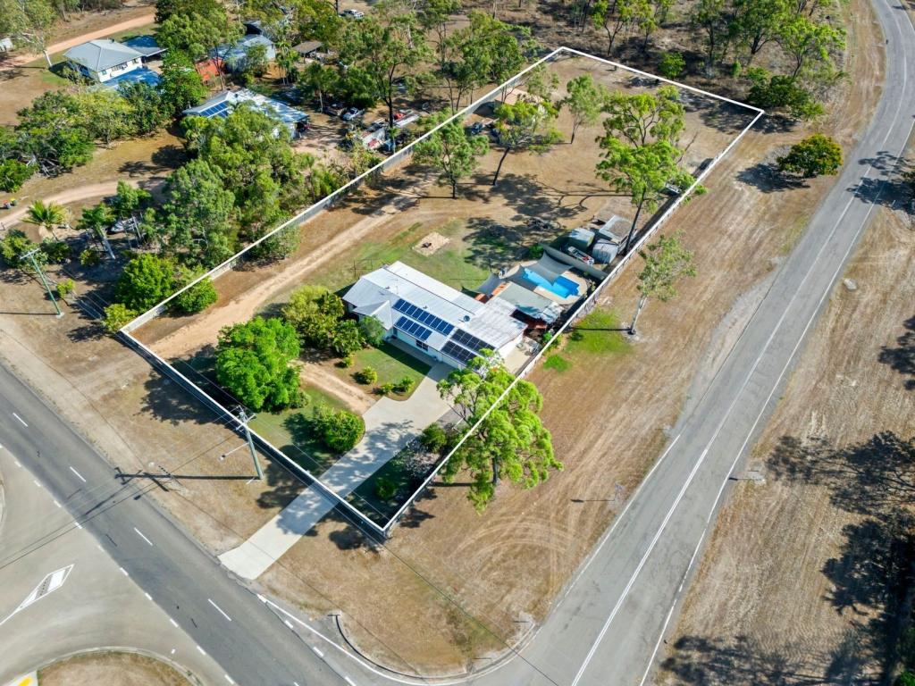 7 Bonnett Rd, Mount Low, QLD 4818
