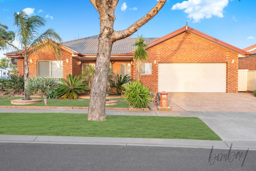 21 Claremont St, Craigieburn, VIC 3064