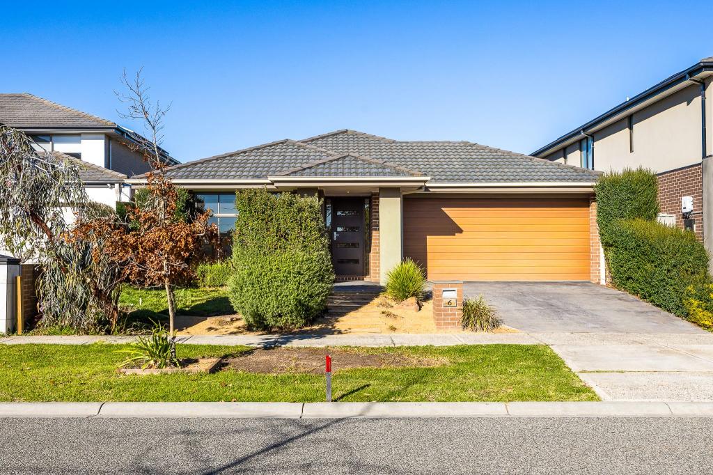 6 Pedigree Gr, Cranbourne East, VIC 3977