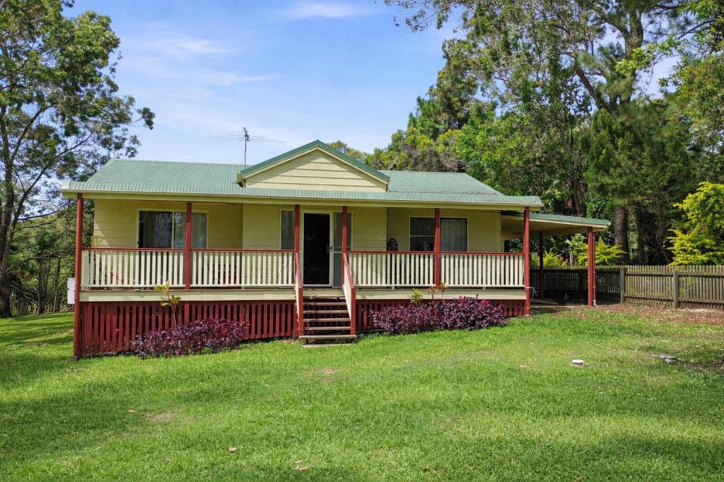22 Allambie St, Macleay Island, QLD 4184