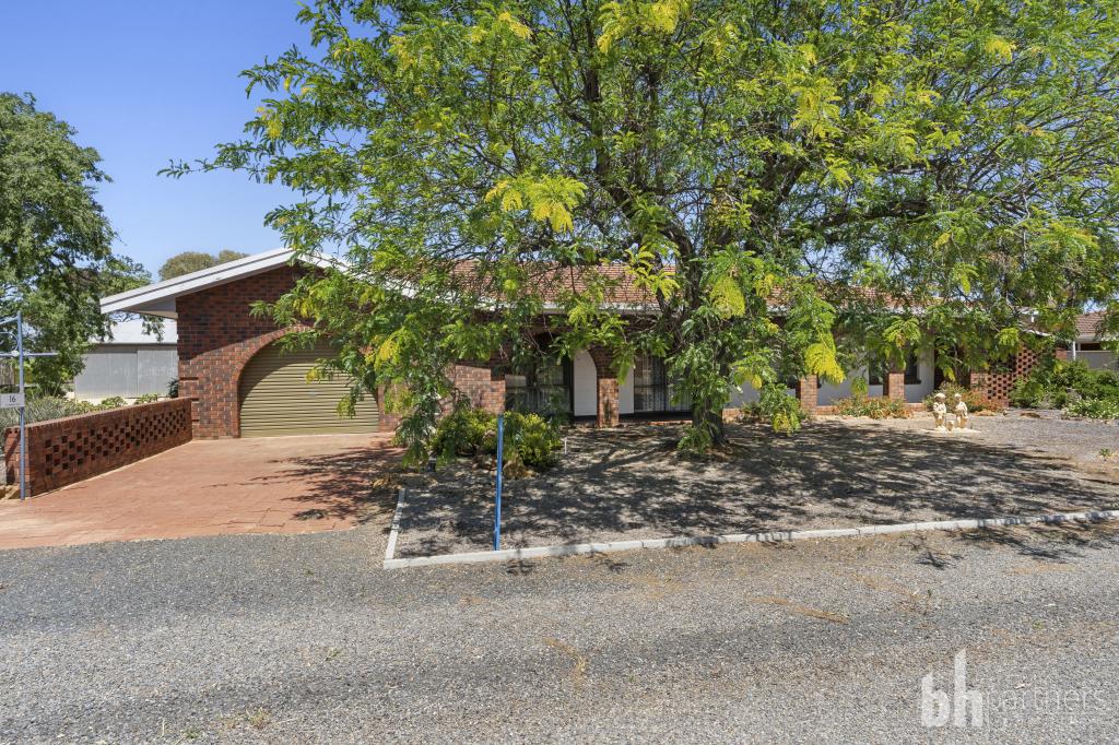 16 Alamein Ave, Loxton North, SA 5333