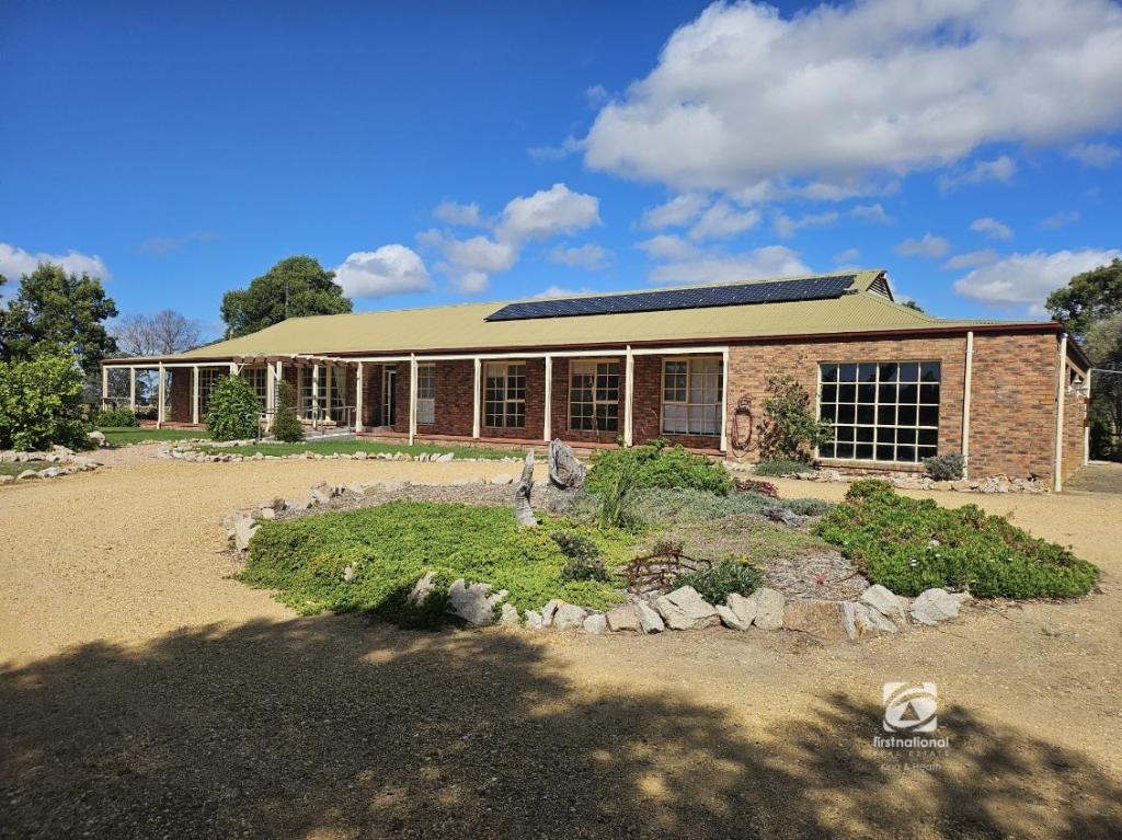 30 Ridgeway Lane, Newlands Arm, VIC 3875