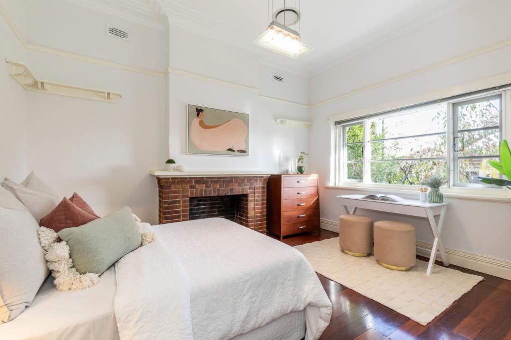 50 SASSE AVE, MOUNT HAWTHORN, WA 6016
