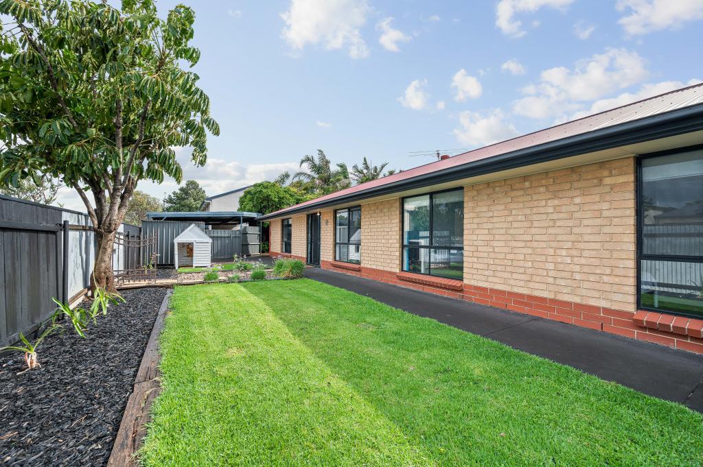 1 Whinnerah Ave, Aldinga Beach, SA 5173