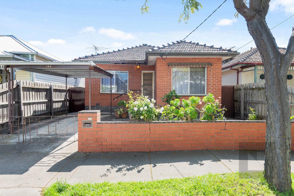 156 Queensville St, Kingsville, VIC 3012