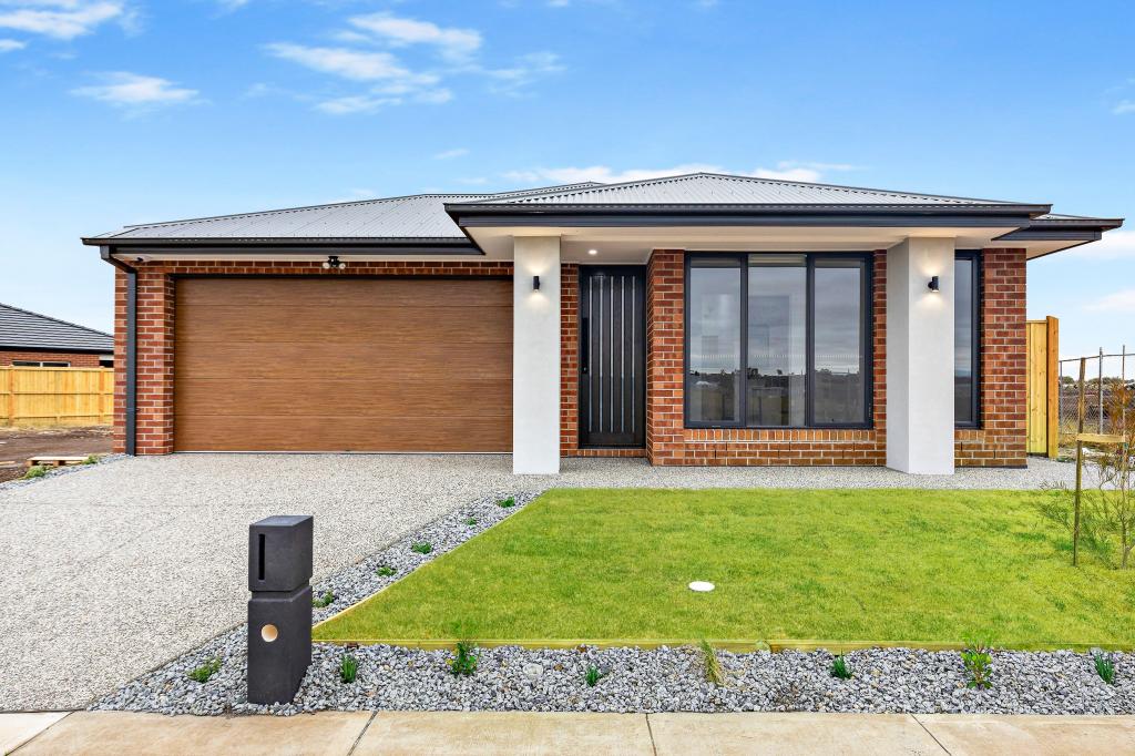 13 MOLETTE RD, SUNBURY, VIC 3429