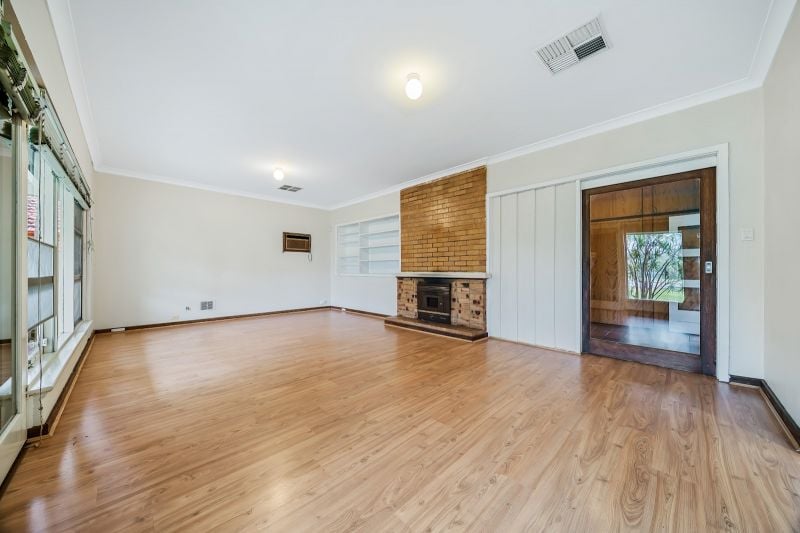 15 Corfield St, Gosnells, WA 6110