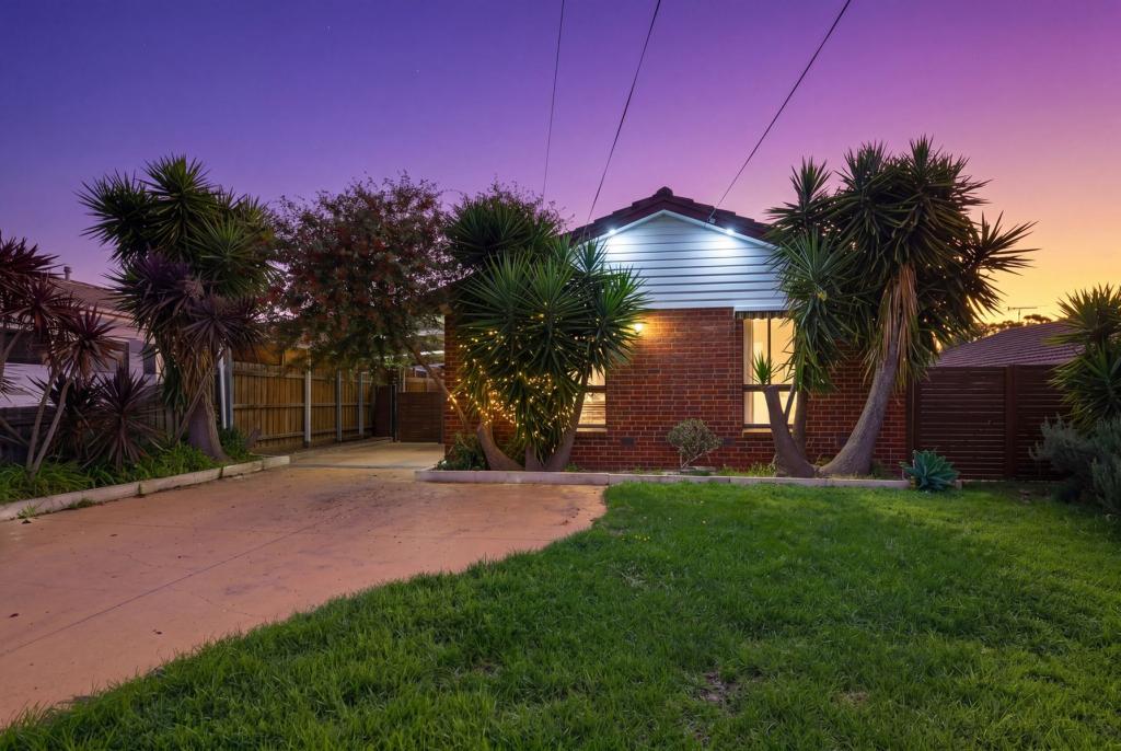 10 Frobisher St, Melton, VIC 3337