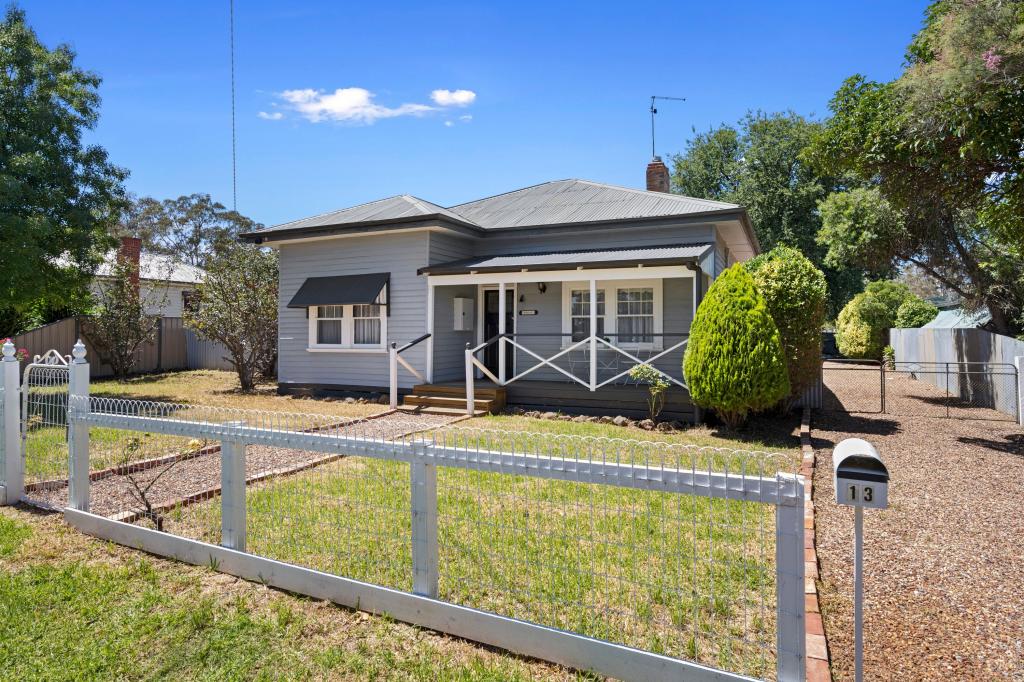 13 Thompson St, Dunolly, VIC 3472