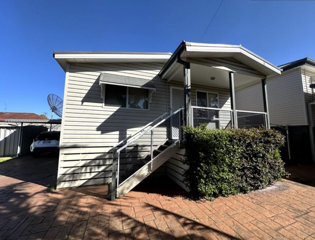 13b Camden St, Balgownie, NSW 2519