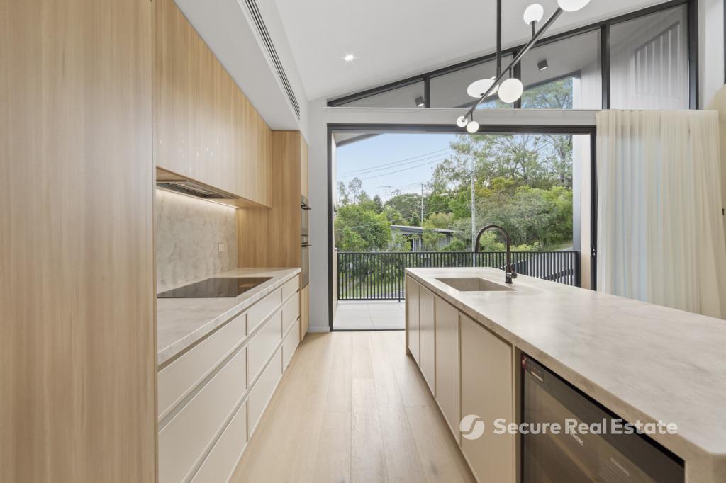 4 MAYNE ST, TOOWONG, QLD 4066